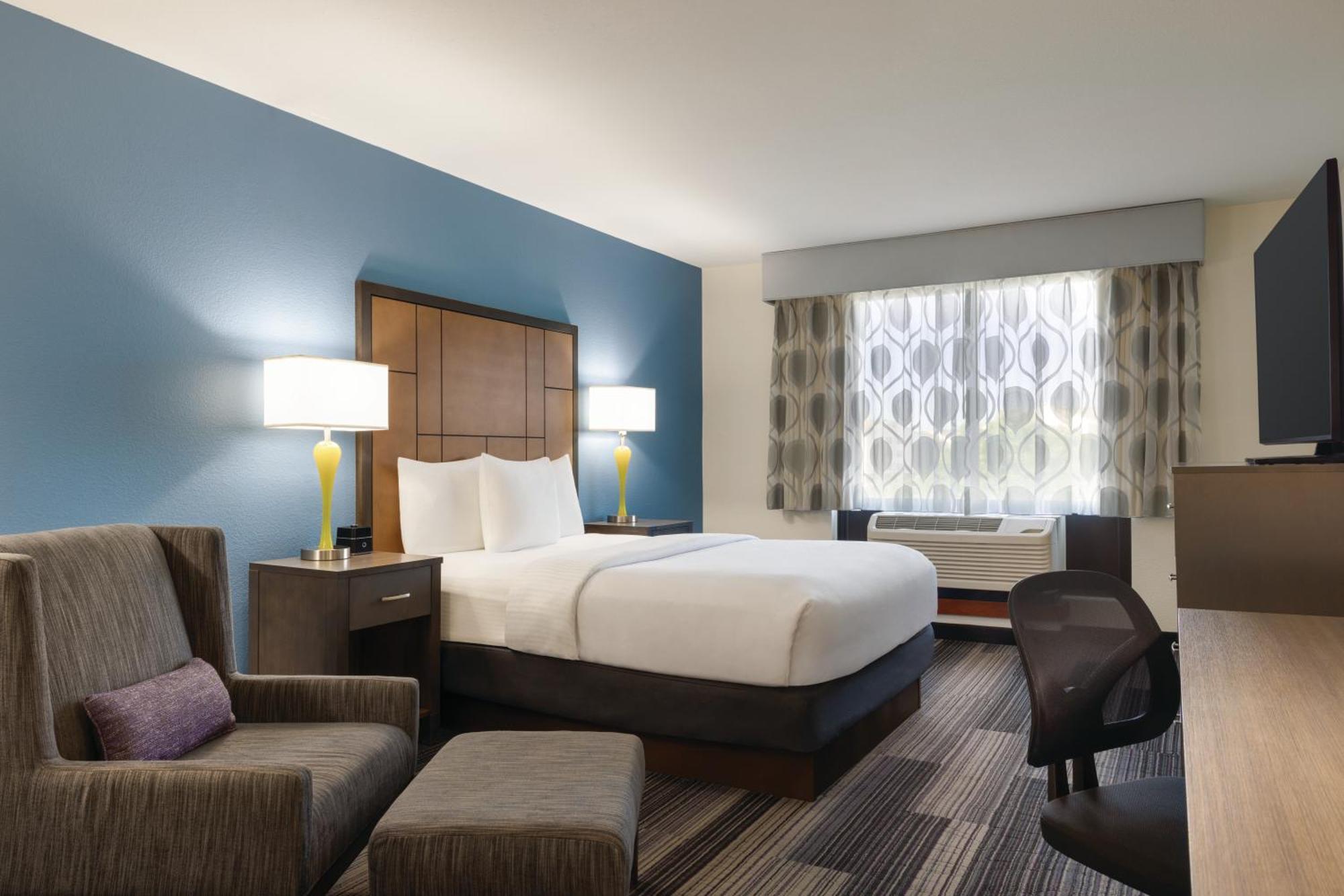 La Quinta By Wyndham Springfield Airport Plaza Ξενοδοχείο Εξωτερικό φωτογραφία