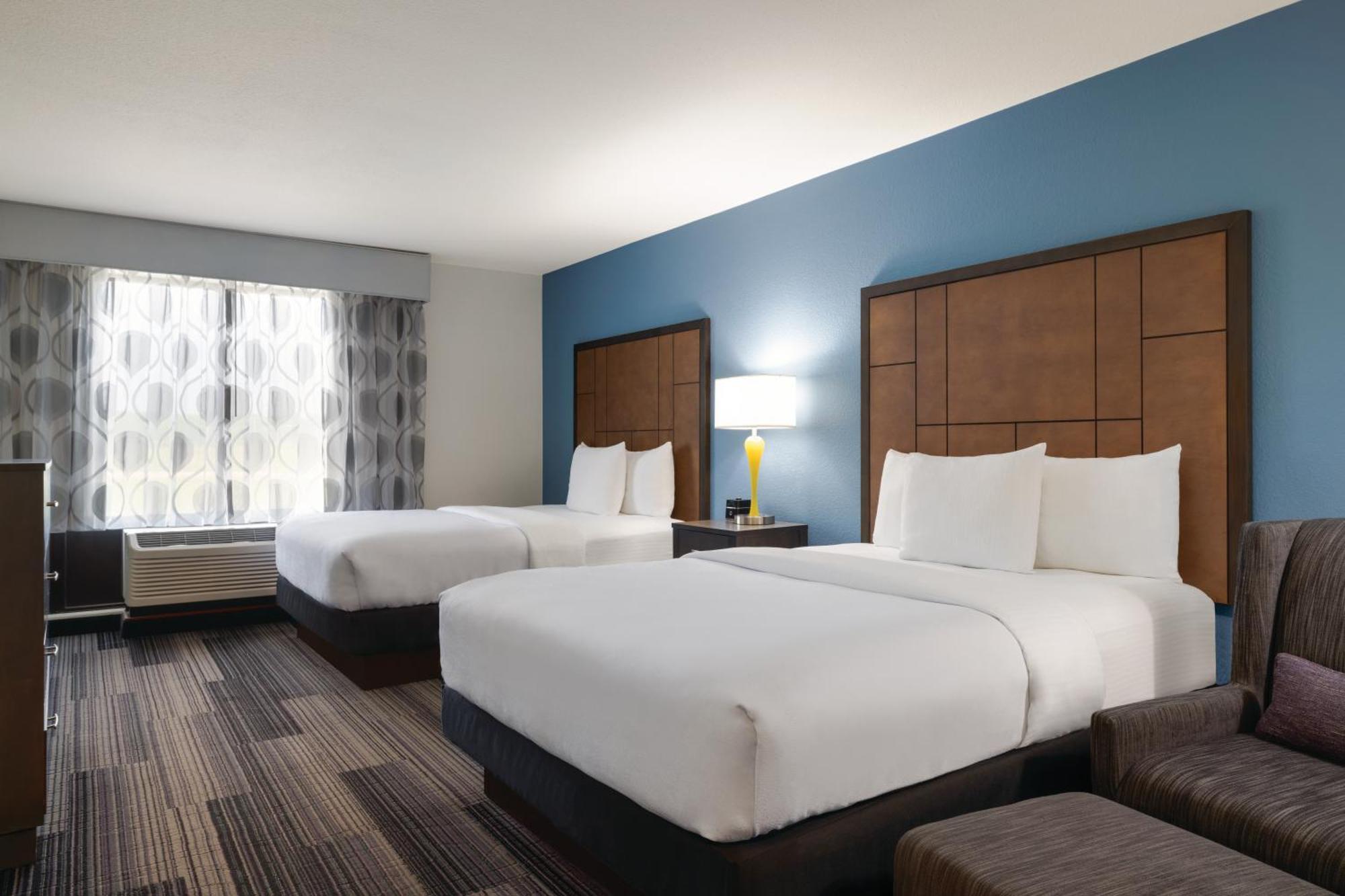 La Quinta By Wyndham Springfield Airport Plaza Ξενοδοχείο Εξωτερικό φωτογραφία