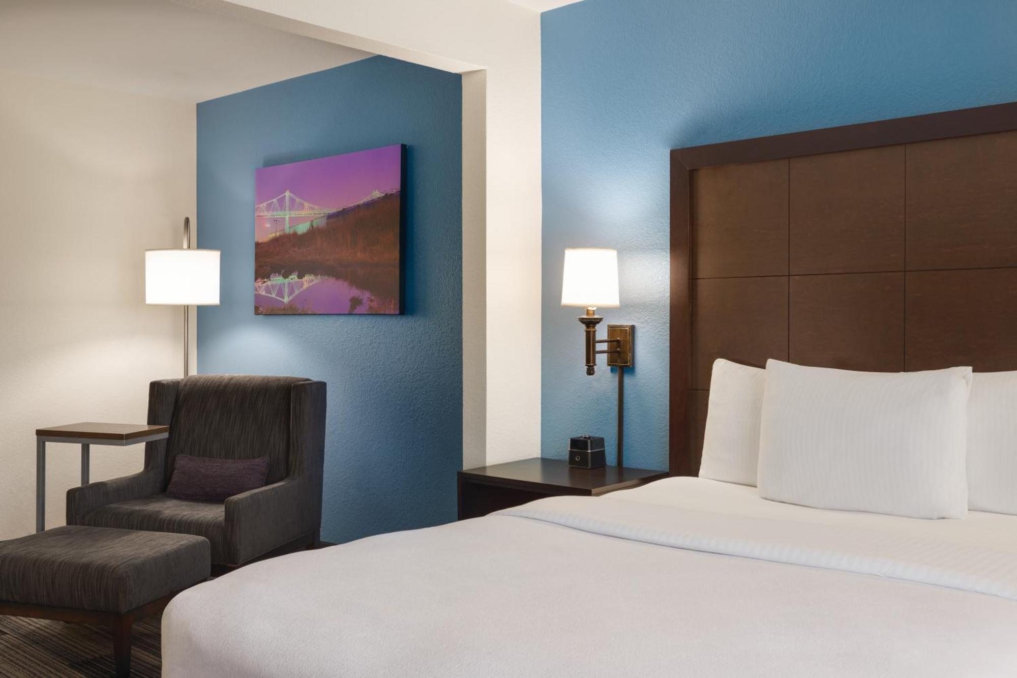La Quinta By Wyndham Springfield Airport Plaza Ξενοδοχείο Εξωτερικό φωτογραφία