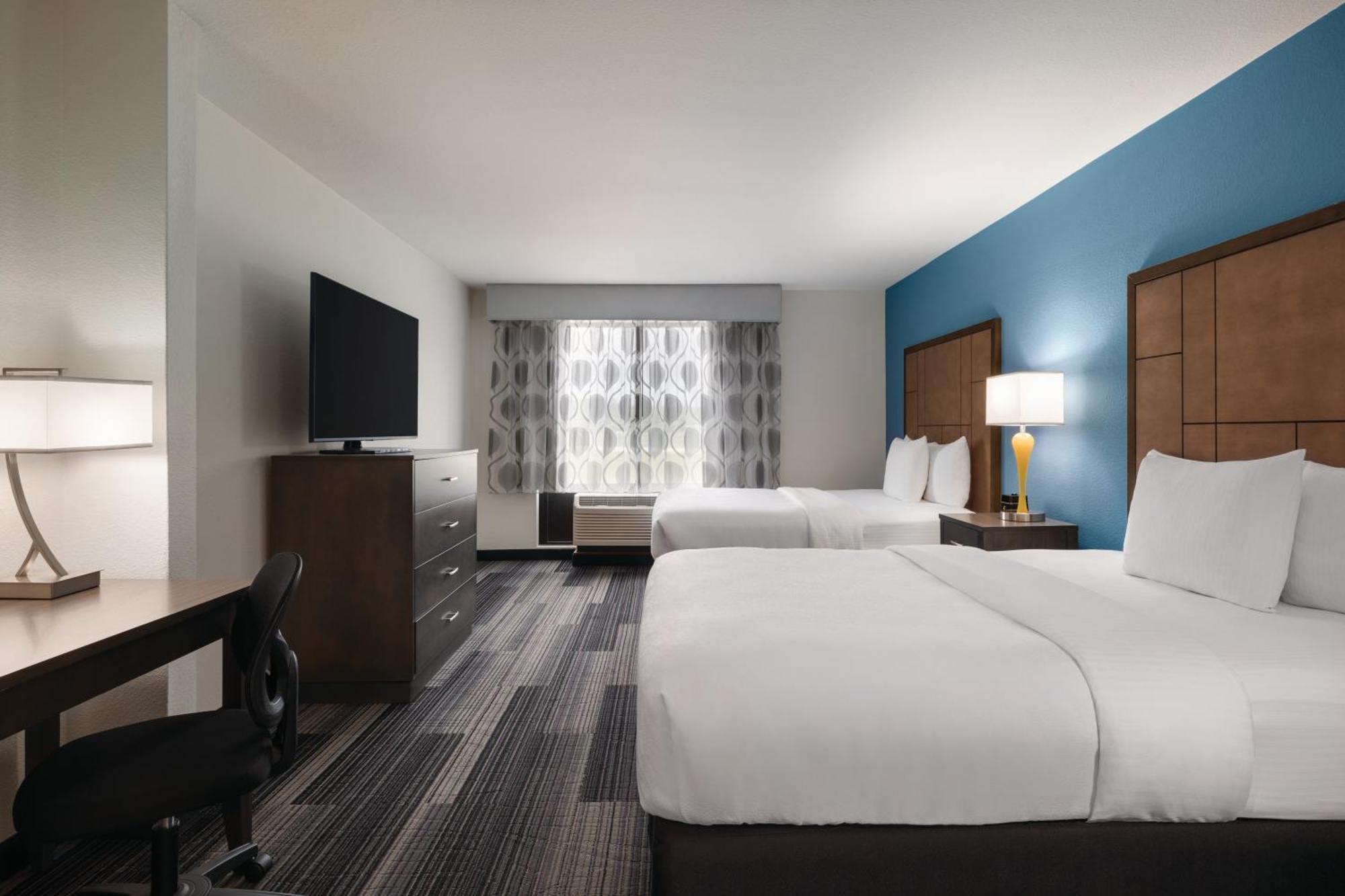 La Quinta By Wyndham Springfield Airport Plaza Ξενοδοχείο Εξωτερικό φωτογραφία