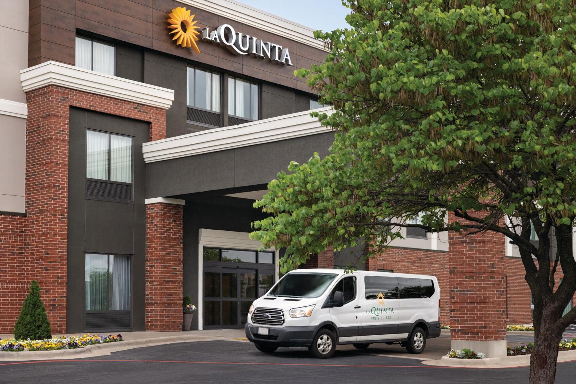 La Quinta By Wyndham Springfield Airport Plaza Ξενοδοχείο Εξωτερικό φωτογραφία