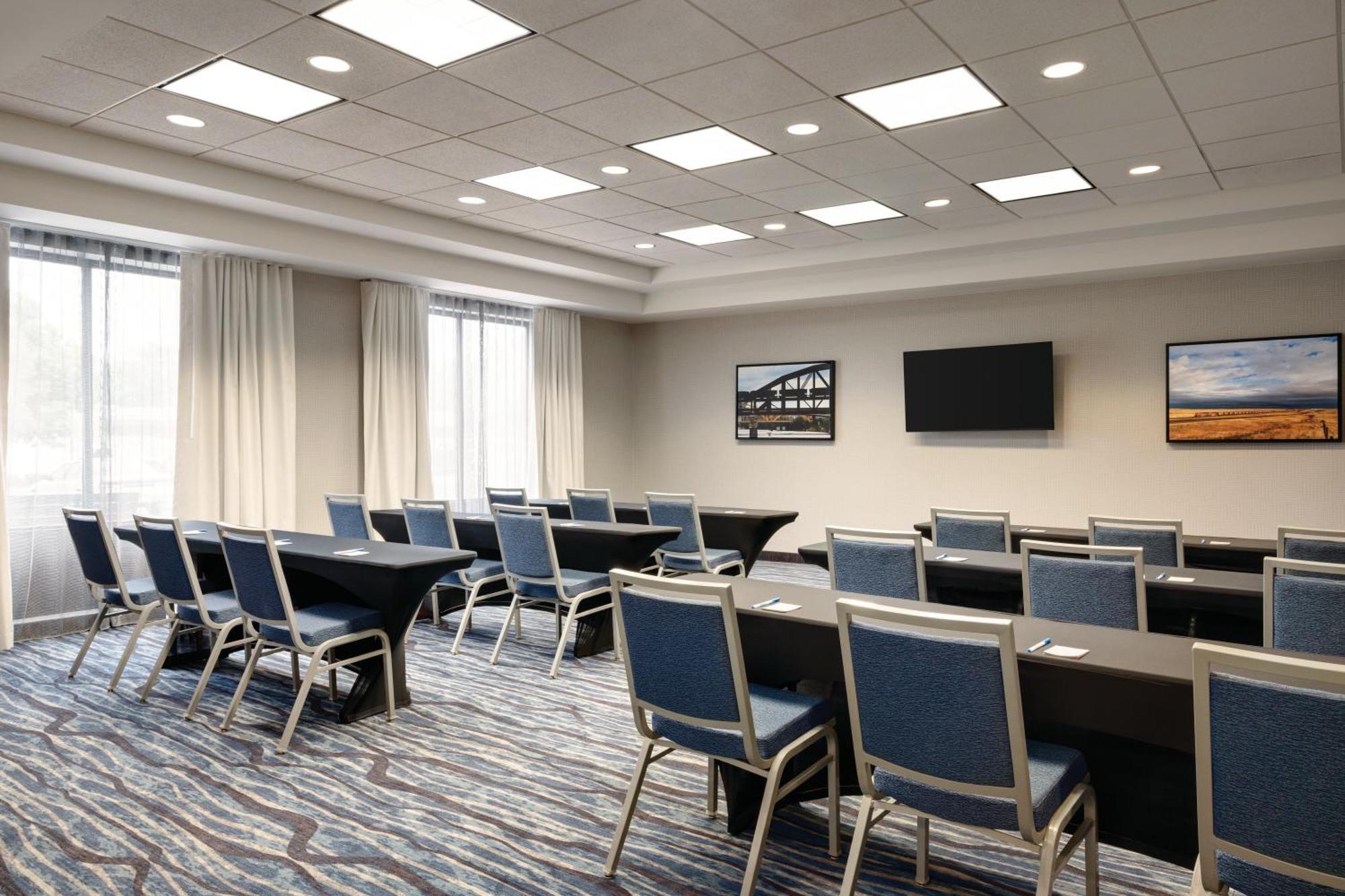 La Quinta By Wyndham Springfield Airport Plaza Ξενοδοχείο Εξωτερικό φωτογραφία