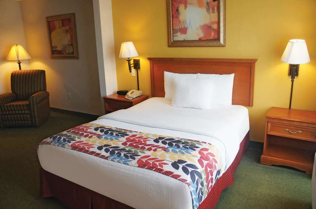 La Quinta By Wyndham Springfield Airport Plaza Ξενοδοχείο Δωμάτιο φωτογραφία