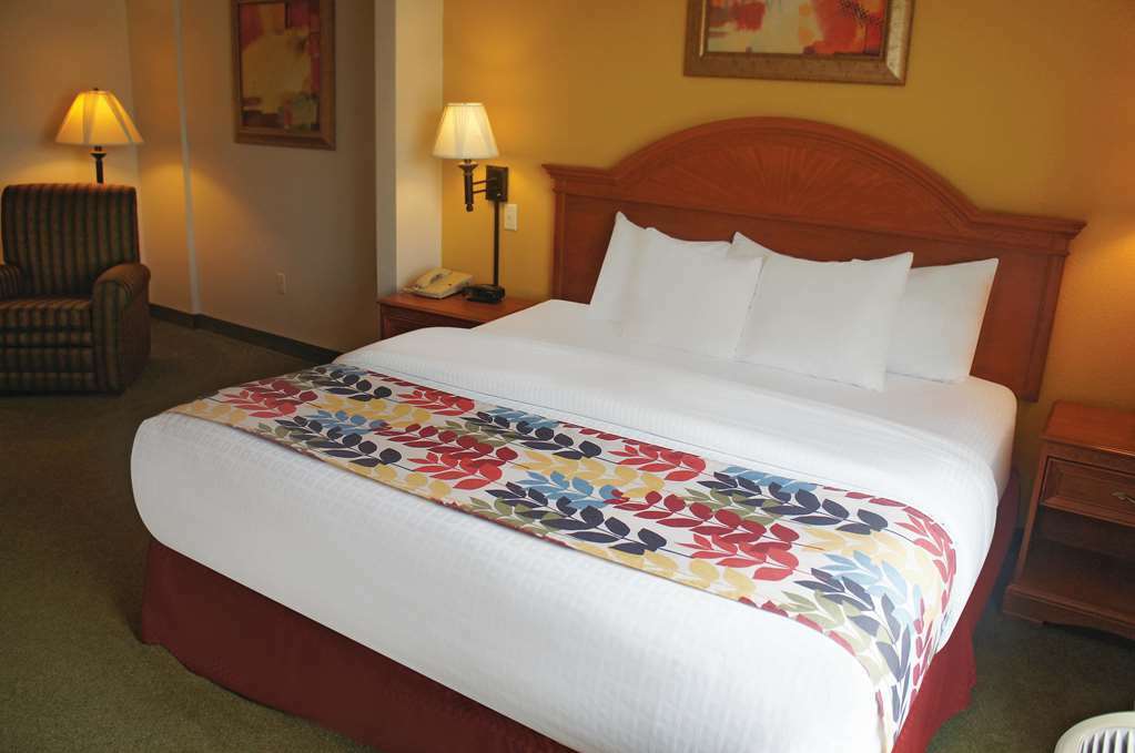 La Quinta By Wyndham Springfield Airport Plaza Ξενοδοχείο Δωμάτιο φωτογραφία