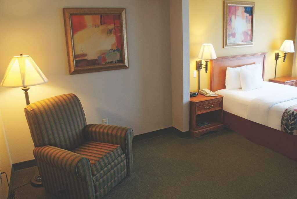La Quinta By Wyndham Springfield Airport Plaza Ξενοδοχείο Δωμάτιο φωτογραφία